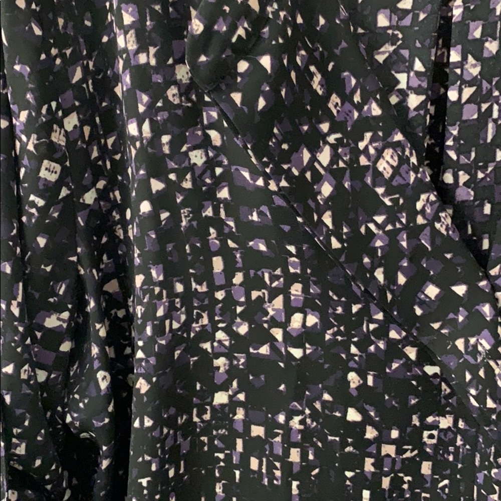 Patterned Blouse - Picture 2 of 4